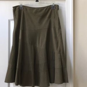 DKNY Army green skirt! Sz 8